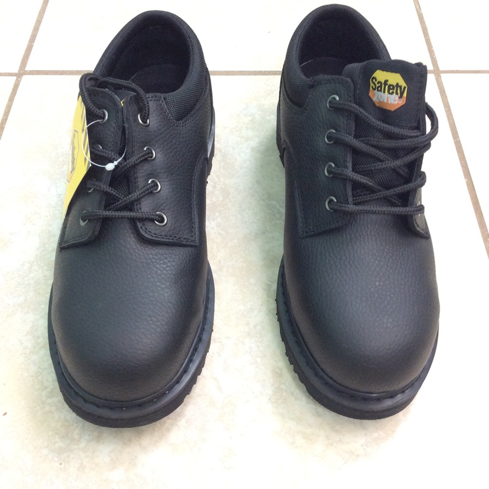 Saftey Zone Shoes - Picture 2 of 4